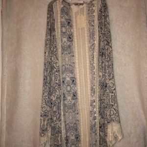 Blue & White Patterned Kimomo/Cardigan - S/M